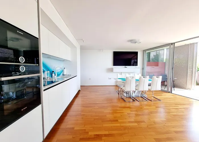 Διαμέρισμα Vip Πορτορόζ